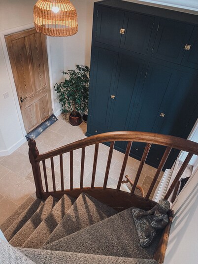 Relaxing retreat in an 1880's Chapel development, coastlines & national parks.