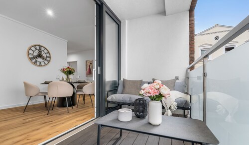Modern "city apartment" in Heiligenhafen - family and friends for 4 people