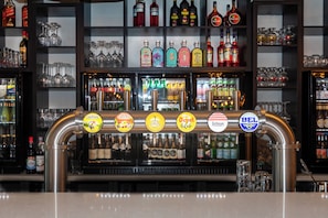 Bar (en la propiedad)