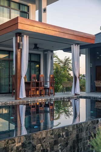 2-bedroom house in charming Doisaket Chiang Mai with swimming pool, fitness.