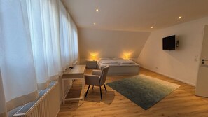 3 chambres, fer et planche à repasser, accès Internet, draps fournis