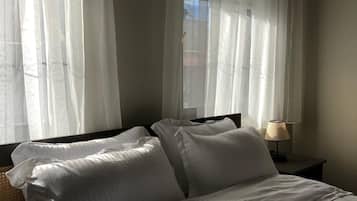 Standard Double Room | Desk, free WiFi