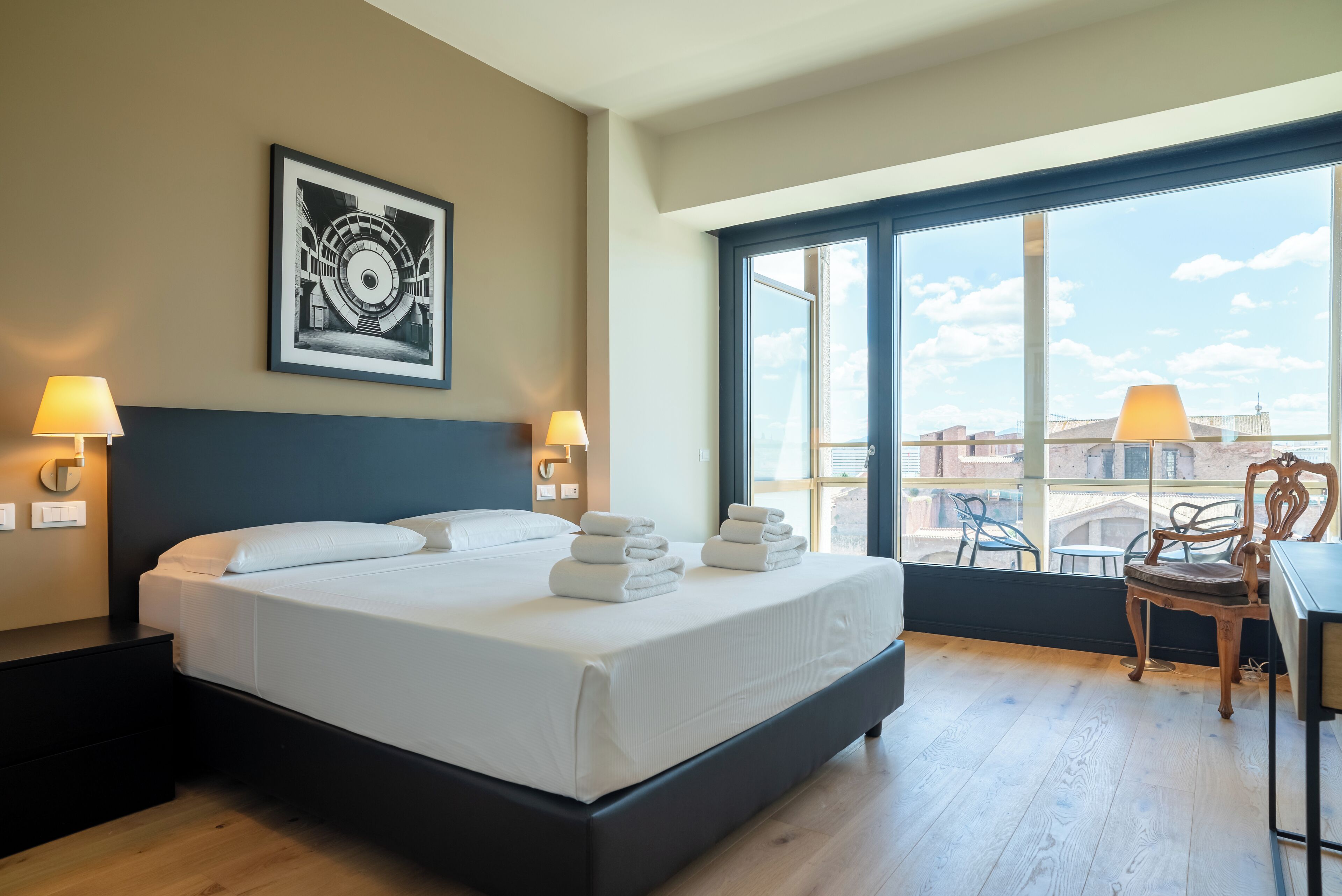 Design Apartment, City View | 2 bedrooms, hypo-allergenic bedding available, in-room safe