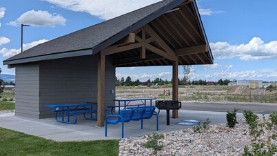 Teton Peaks Stay and Play Flat