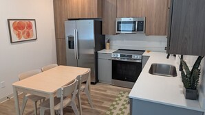Private kitchen - Teton Peaks Stay and Play Flat (Driggs)