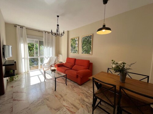 Milenium Palace- garage included- Swimming pool- FIBES
