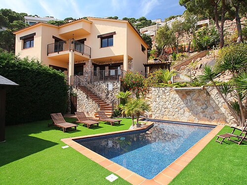 Villa for 8 pers. with private pool in Lloret de Mar