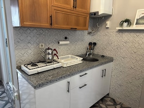 Family Apartment, Balcony, Sea View | Private kitchen