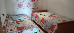 2 camere, ferro/asse da stiro