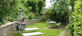 Lovely apartment in villa for 2 people with WIFI, pool, A/C, TV and patio, close to San Gimignano