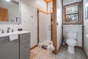 Shower, towels, soap, shampoo