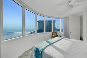 3 habitaciones, tabla de planchar con plancha y acceso a internet 