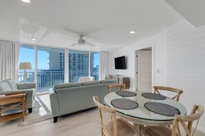 Interior - Seventh Heaven at Peck Plaza - Pool & Beach open! (Daytona Beach Shores)