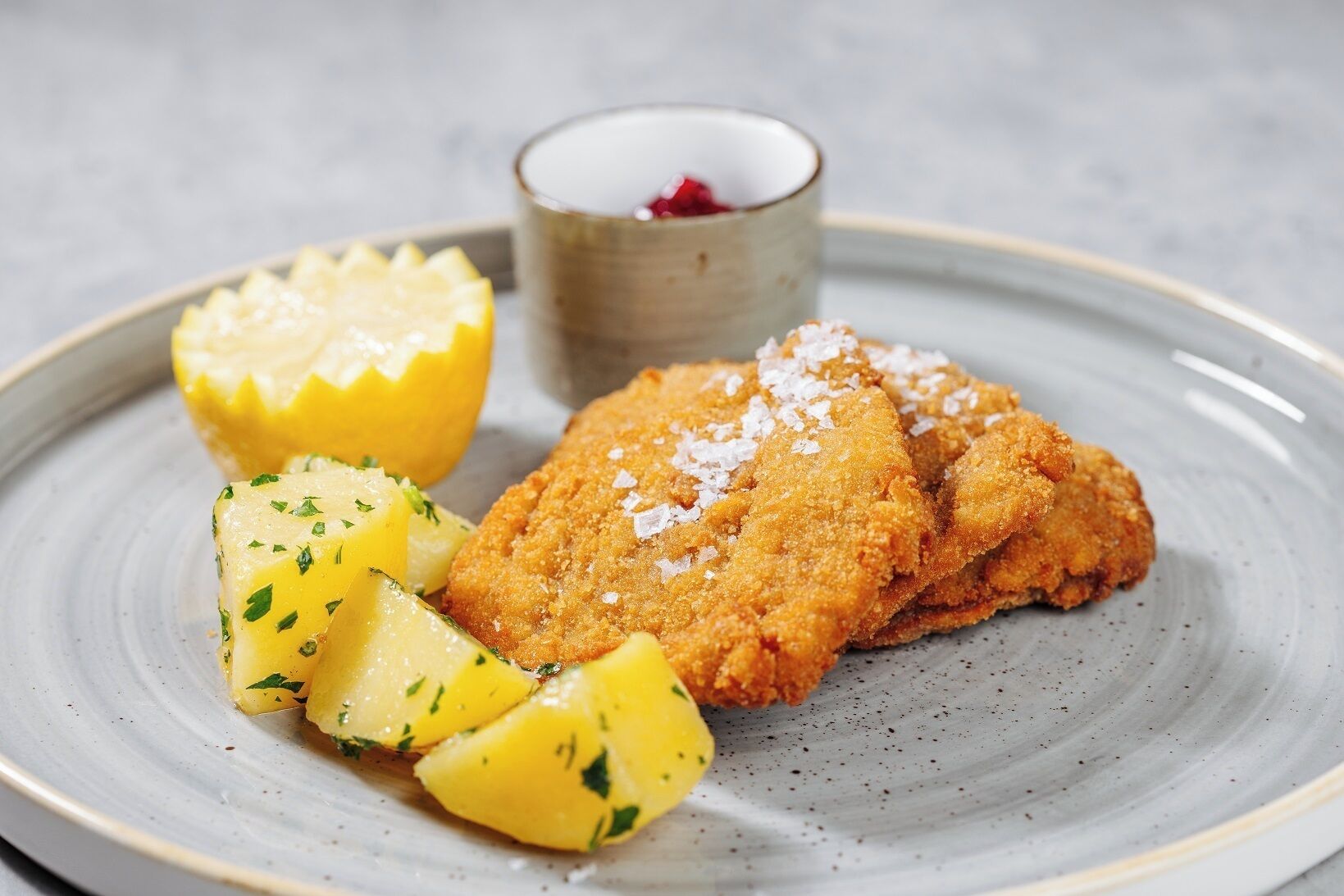 餐饮