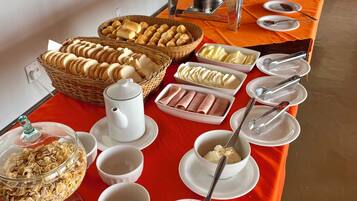 Tägliches inbegriffenes Frühstücksbuffet