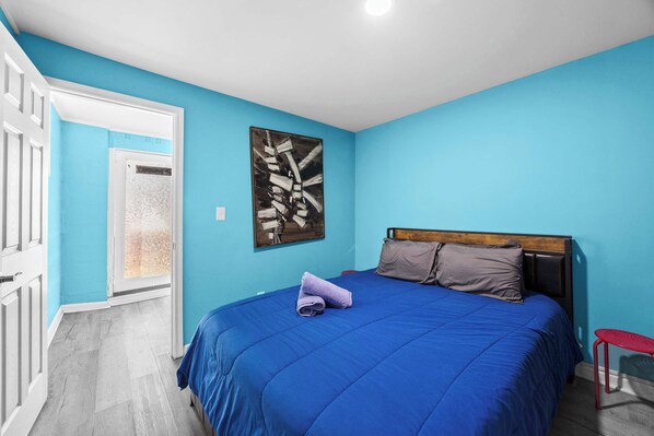 1 bedroom, iron/ironing board, WiFi, bed sheets