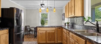 Bourbon Trail Getaway | Jacuzzi Tub & Scenic Views