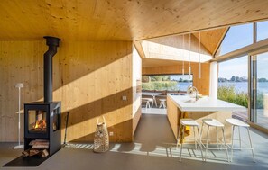 Outdoor dining - 3 bedroom lovely home in Warten (Warten)