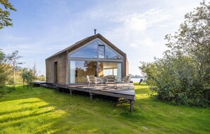 Outdoor dining - 3 bedroom lovely home in Warten (Warten)