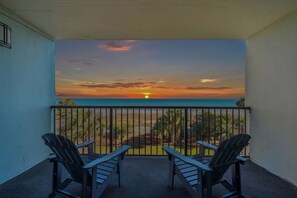 Property grounds - Carolina Dunes 202 - Oceanfront! (Myrtle Beach)