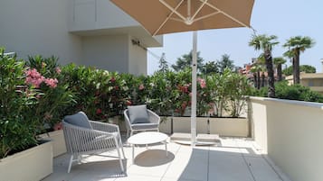 Chambre Double Deluxe | Terrasse/Patio