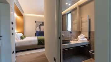 Junior trippelrum | Badrum | Dusch, hÄrtork, tofflor och handdukar