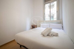 2 bedrooms, WiFi, bed sheets