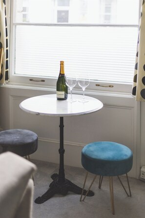 Dining - Chic flat in Central London near Victoria Station - SW1 (London)