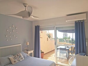 Apartemen, 2 kamar tidur, balkon, pemandangan kebun | 2 kamar tidur
