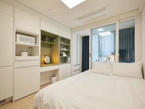 Soundproofing, free cribs/infant beds, free WiFi, bed sheets - COMOCASA (Seoul)