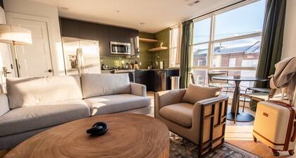 Sosuite NEW 2BR Apt w W D Split Level