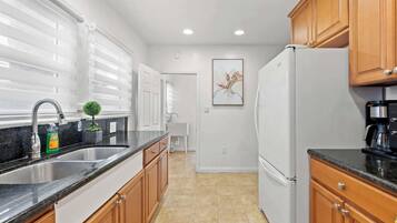 Apartment | 2 bedrooms, Internet