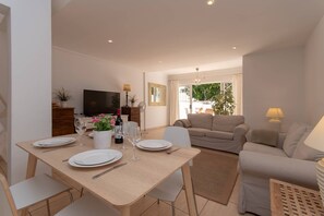 Interior - Palms 4 - Three Bed S (Golf del Sur)