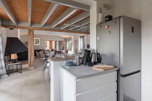 Maison avec dépendance pour 11 à 800m de la mer