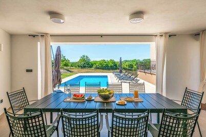 Villa Rosewood
