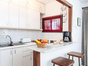 Bungalow - 2 soveværelser - terrasse | Privat køkken