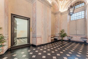 Interior detail - Portello Square Lux Apartment Genova (Genoa)