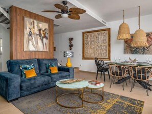 Casa, 4 quartos, terraço | Área de estar