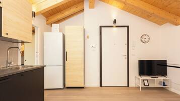 Apartment, 1 Schlafzimmer, Terrasse | Eigene Küche | Kühlschrank, Ofen, Herdplatte, Geschirrspüler