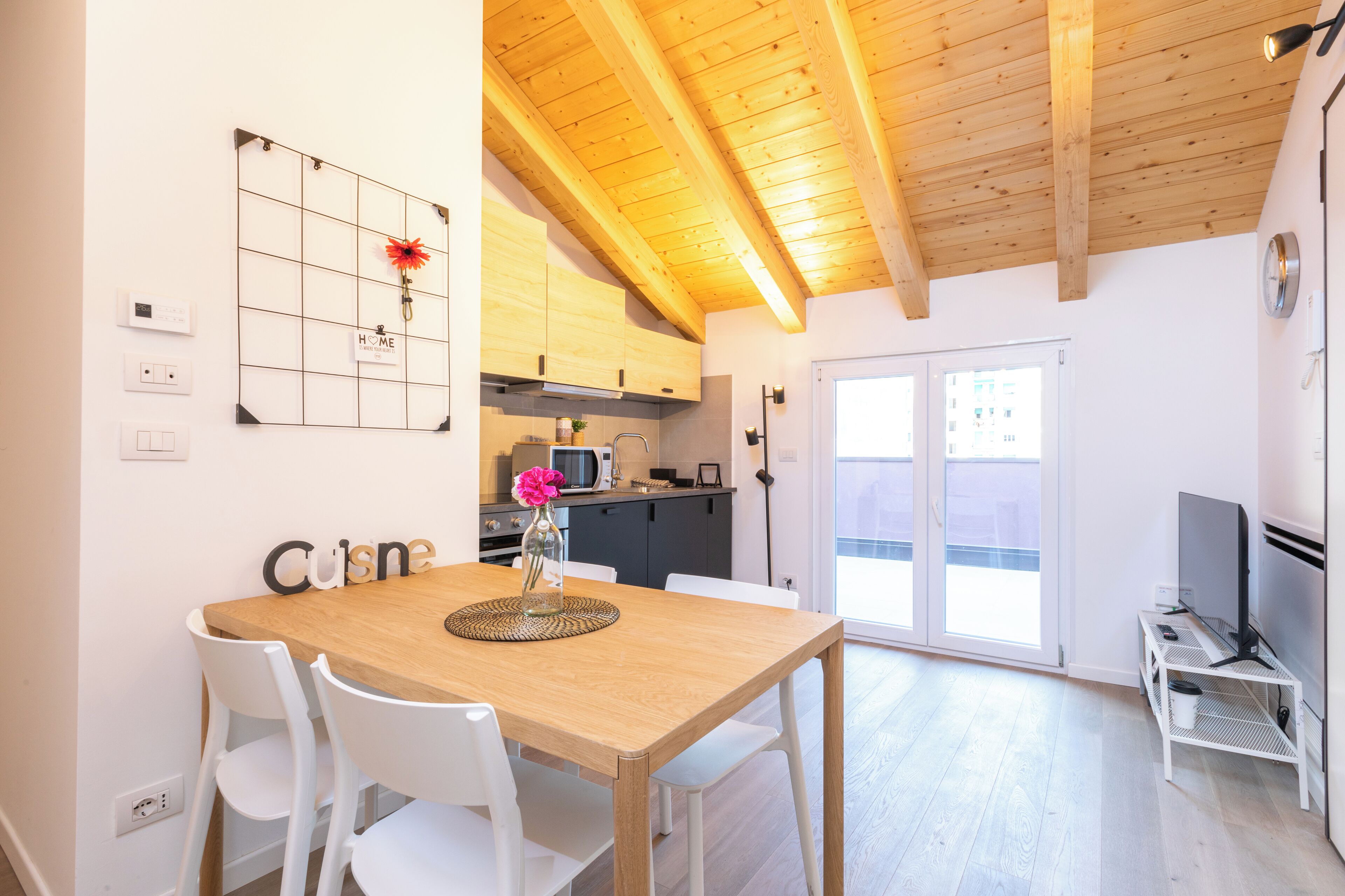 Leilighet, 2 soverom, terrasse | Eget kjøkken | Kjøleskap, ovn, kokeplater og oppvaskmaskin