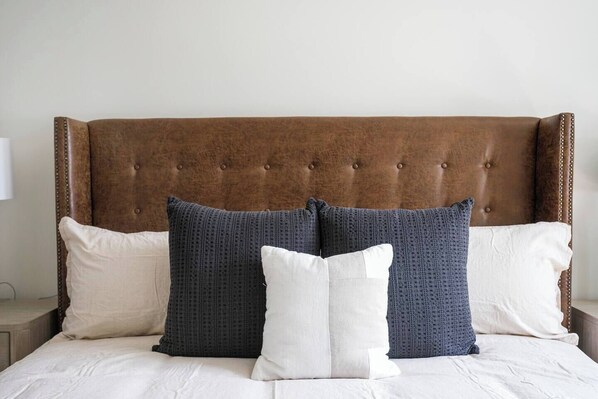 3 chambres, fer et planche à repasser, lit parapluie, Wi-Fi gratuit