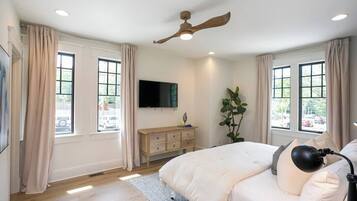 2 bedrooms, iron/ironing board, travel cot, free WiFi