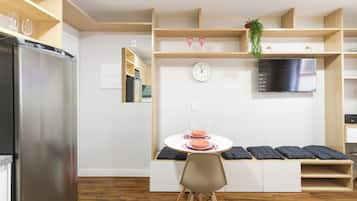 Apartment | Verdunkelungsvorhänge, Bügeleisen/Bügelbrett, kostenloses WLAN