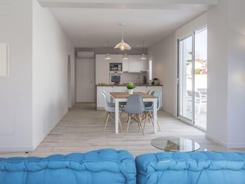 Global Sangha - By Global Rental Holidays 16805