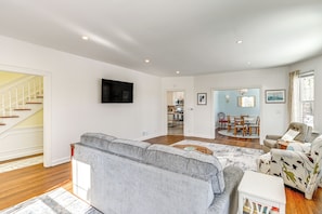 House (3 Bedrooms) | Interior - Bright Home Near Pine Lake w/ Deck & Yard (La Porte)