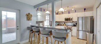 Lanai, Grill & Outdoor Pool: Melbourne Duplex!