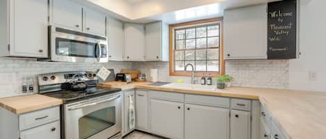 House (2 Bedrooms) | Interior