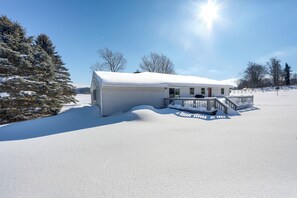 House (2 Bedrooms) | Interior - Deck & Fire Pit: Cozy Escape in Morrisville! (Morrisville)