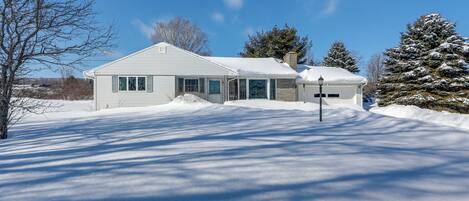 House (2 Bedrooms) | Front of property