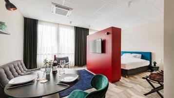 Dubbelrum | Skrivbord, arbetsyta för laptop, ljudisolering och gratis wi-fi